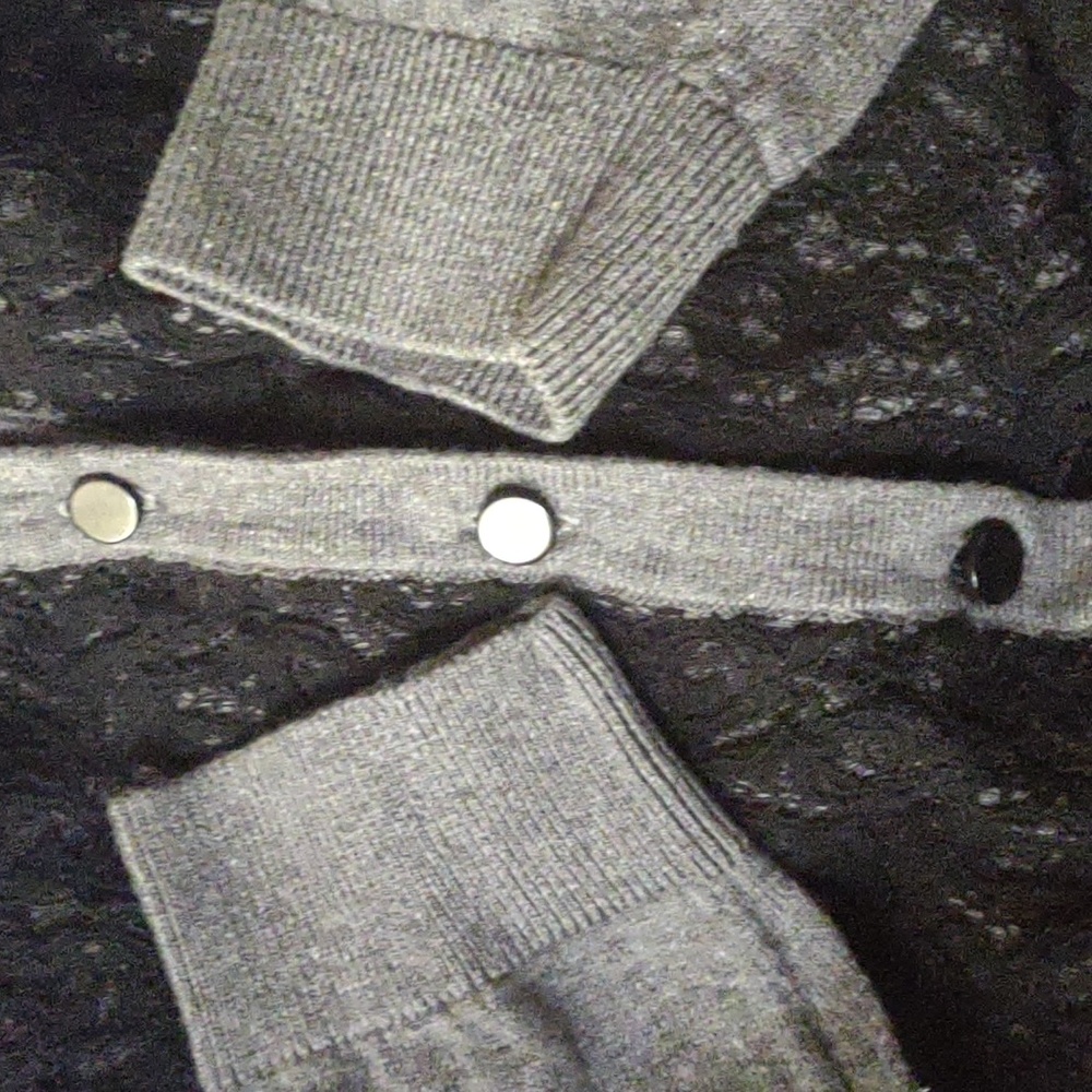 EUC ANN TAYLOR Factory Lace-Front Long-Sleeve 2-Tone Buttoned Cardigan Sweater - Picture 4 of 4